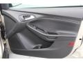 White Gold - Focus SE Sedan Photo No. 30
