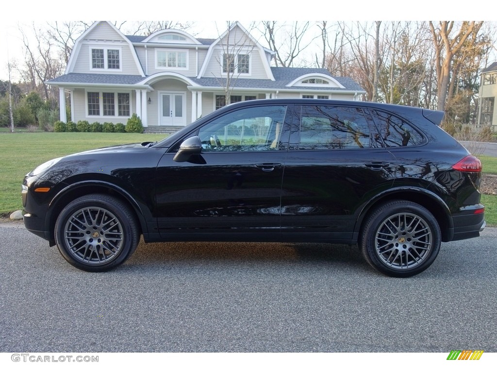 2018 Cayenne Platinum Edition - Black / Black/Luxor Beige photo #3