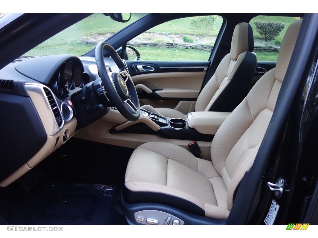 2018 Porsche Cayenne Platinum Edition Front Seat Photo #126705770