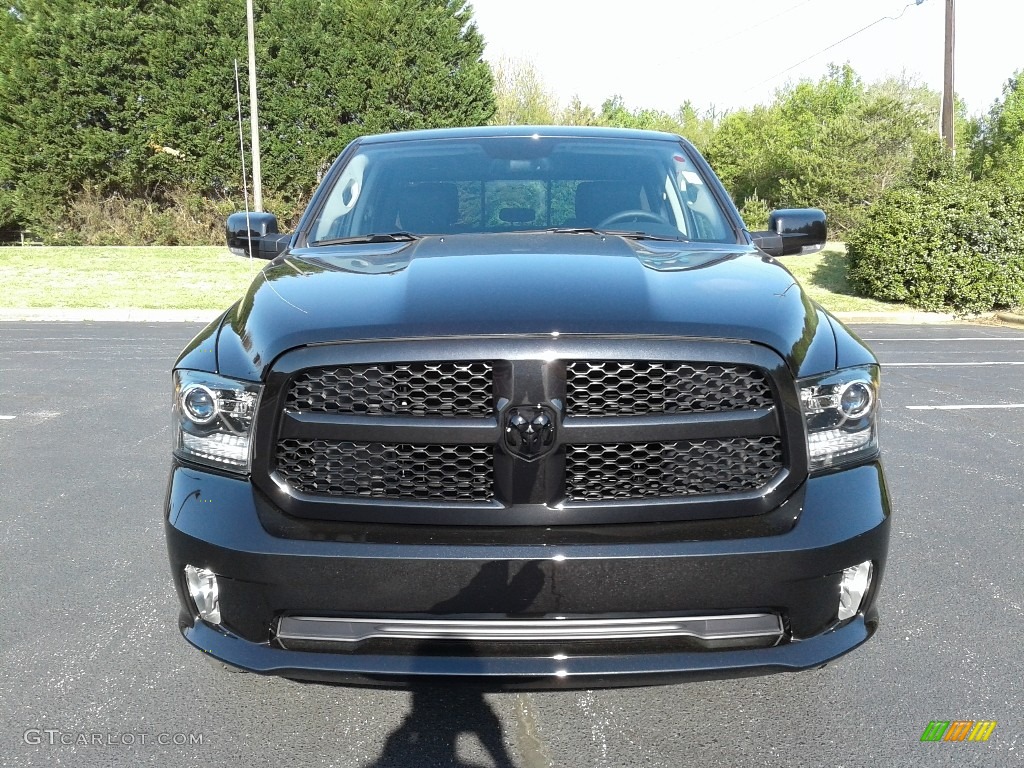2018 1500 Night Crew Cab 4x4 - Brilliant Black Crystal Pearl / Black photo #3