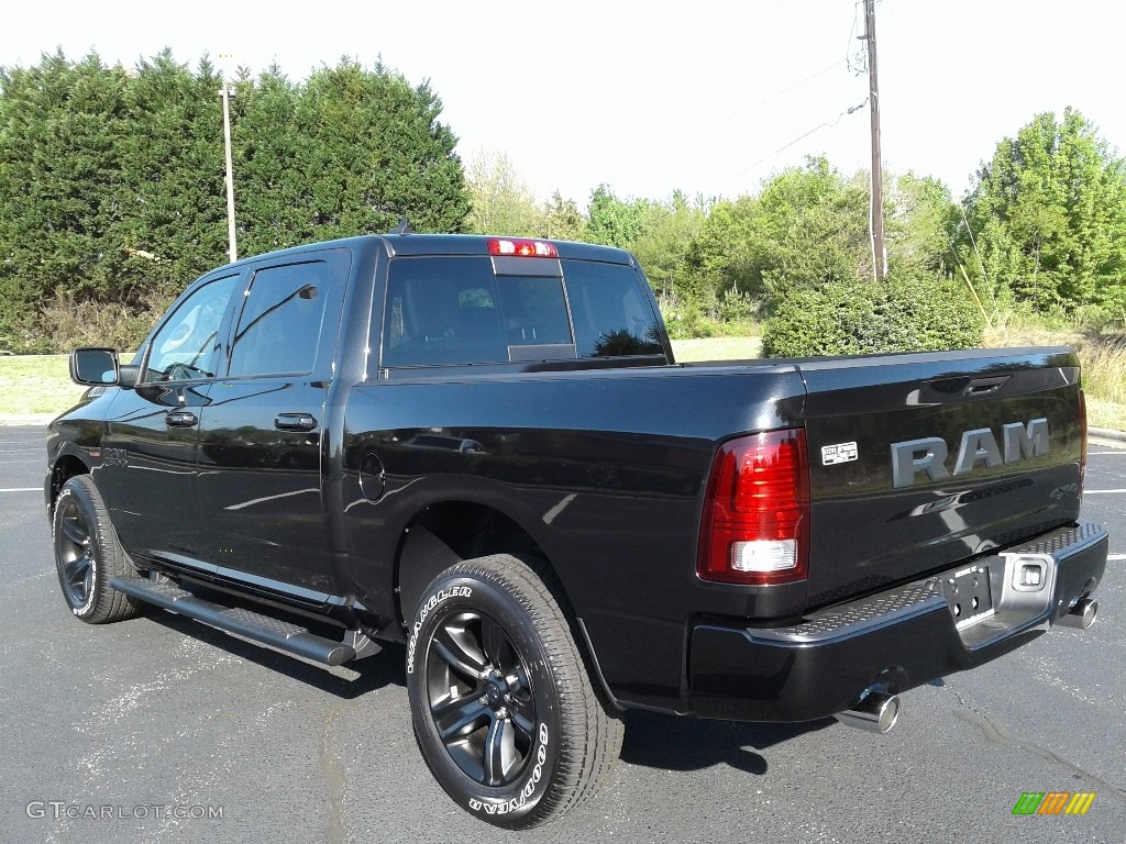 2018 1500 Night Crew Cab 4x4 - Brilliant Black Crystal Pearl / Black photo #8