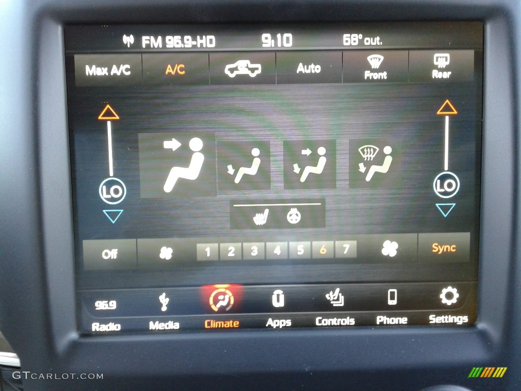2018 1500 Night Crew Cab 4x4 - Brilliant Black Crystal Pearl / Black photo #24