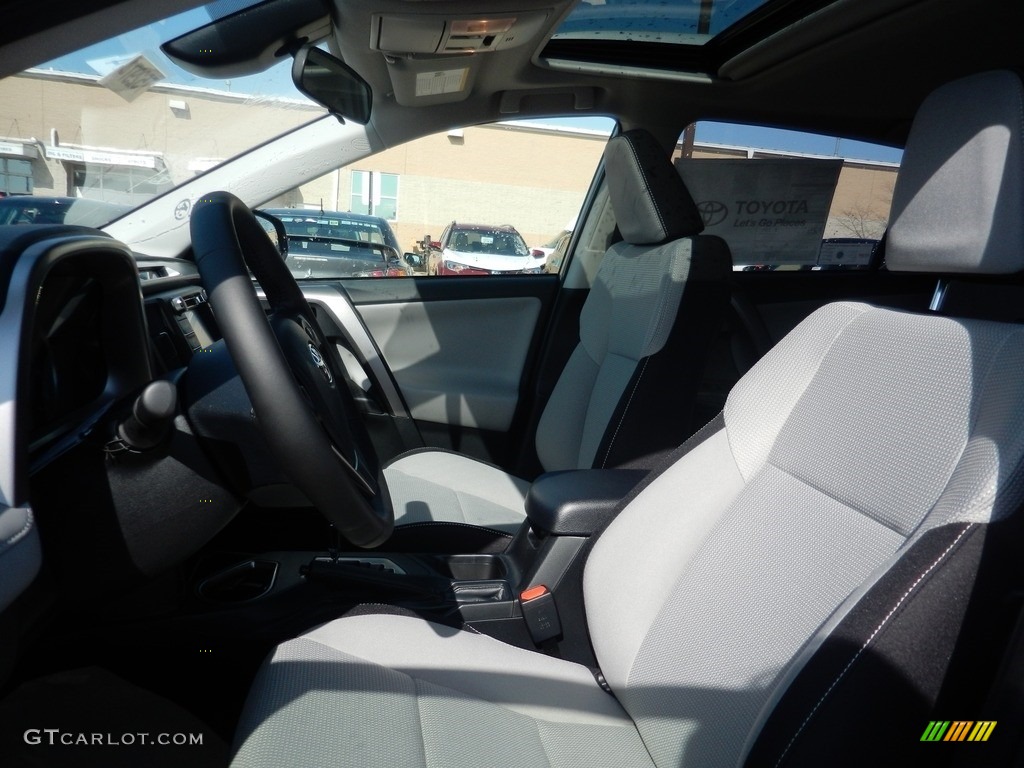 2018 RAV4 XLE - Silver Sky Metallic / Ash photo #3
