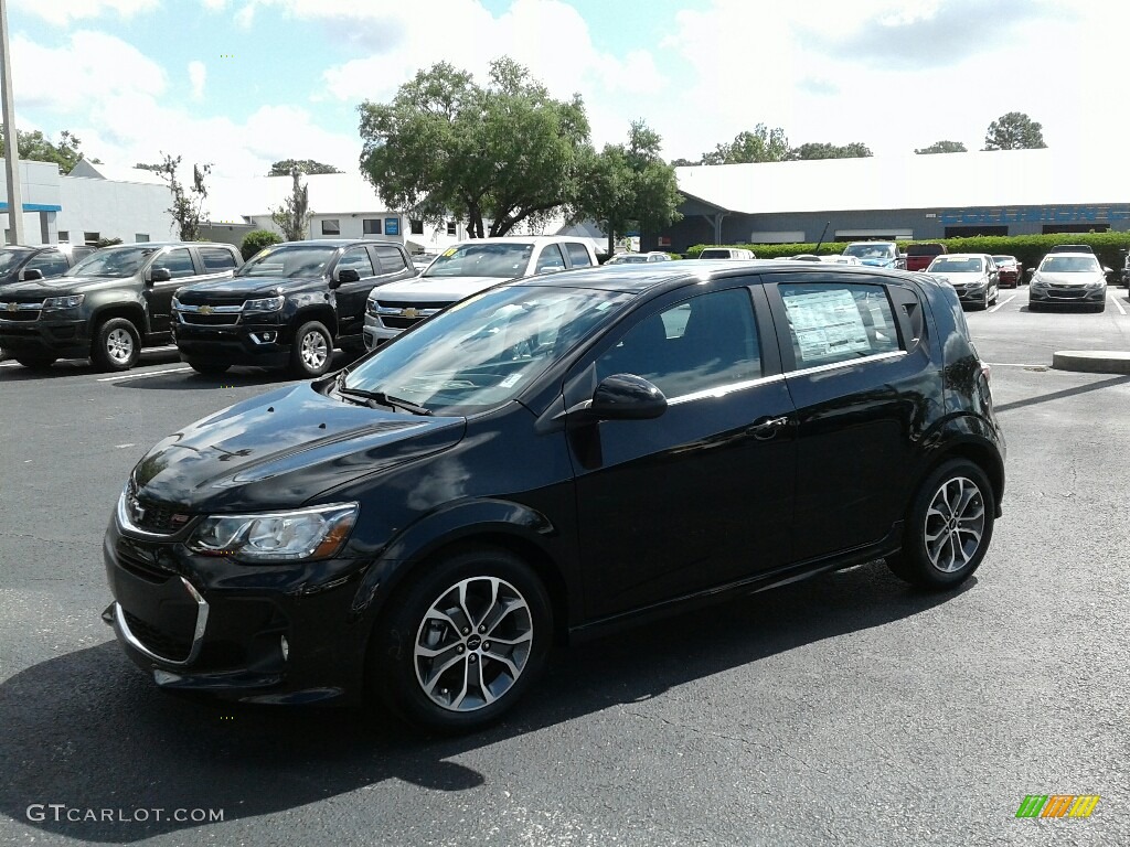 2018 Sonic LT Hatchback - Mosaic Black Metallic / Jet Black photo #1