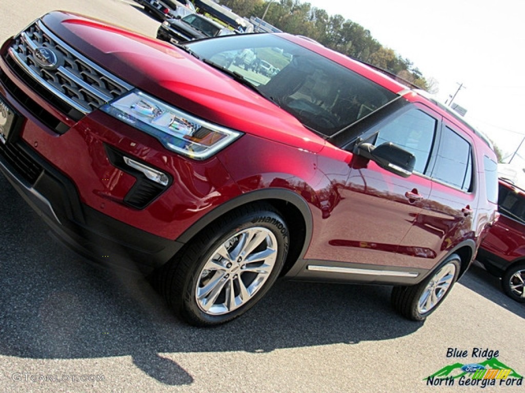 2018 Explorer XLT - Ruby Red / Medium Stone photo #31