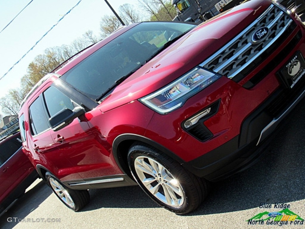 2018 Explorer XLT - Ruby Red / Medium Stone photo #32