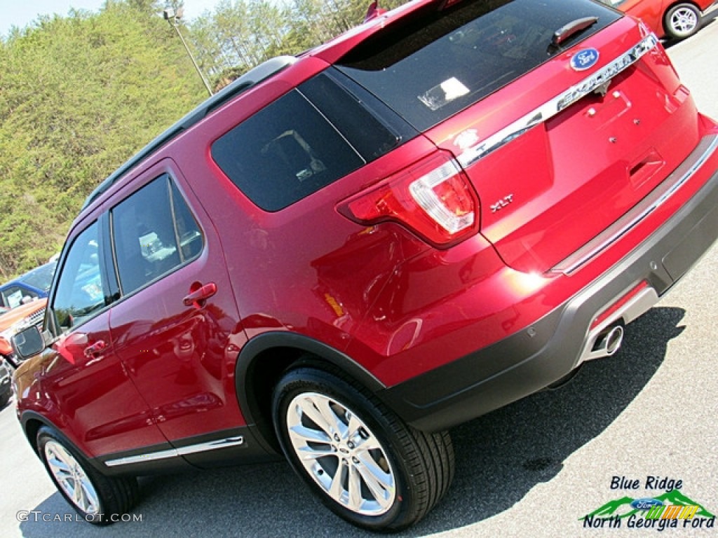 2018 Explorer XLT - Ruby Red / Medium Stone photo #34