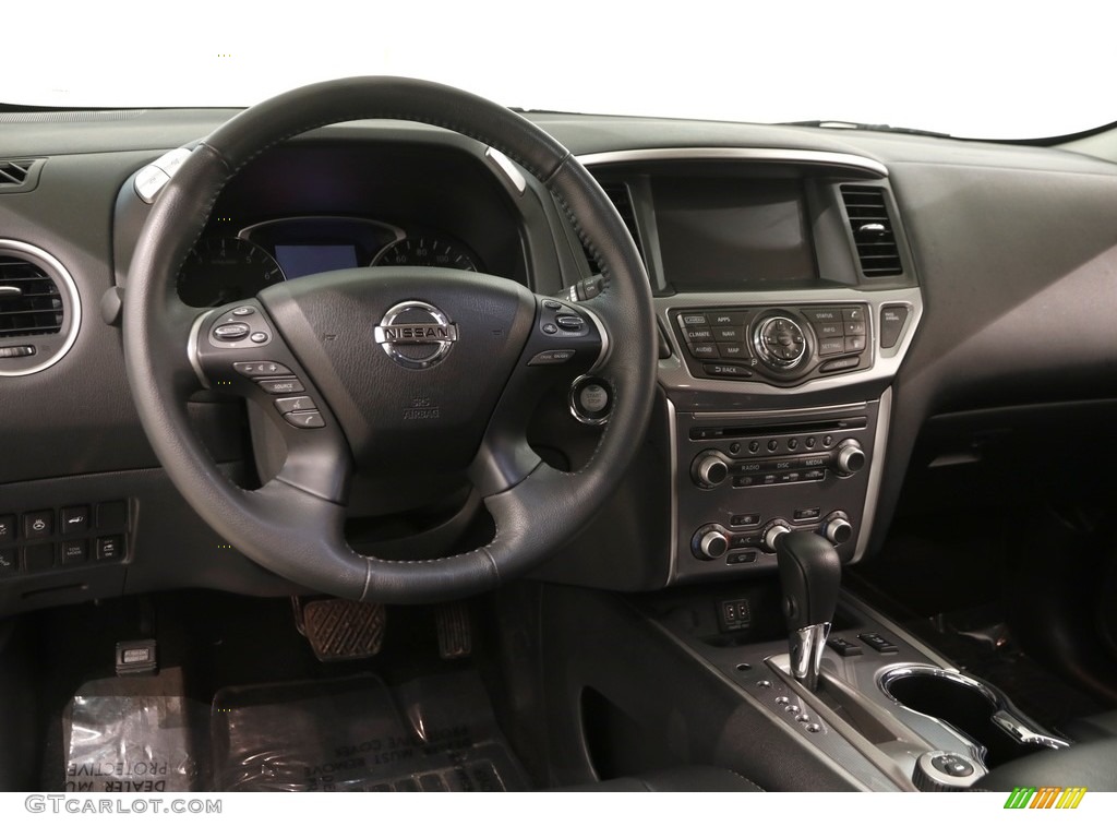2018 Nissan Pathfinder SL 4x4 Charcoal Dashboard Photo #126713693
