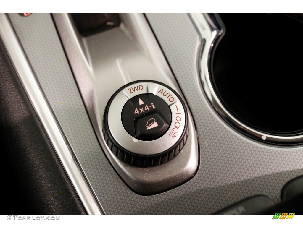 2018 Nissan Pathfinder SL 4x4 Controls Photo #126713723