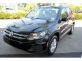 Deep Black Pearl - Tiguan S Photo No. 4