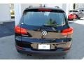 Deep Black Pearl - Tiguan S Photo No. 8