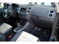 Deep Black Pearl - Tiguan S Photo No. 18