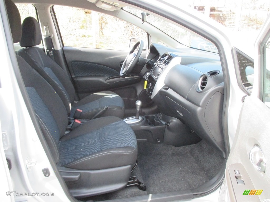 Charcoal Interior 2018 Nissan Versa Note SV Photo #126717459