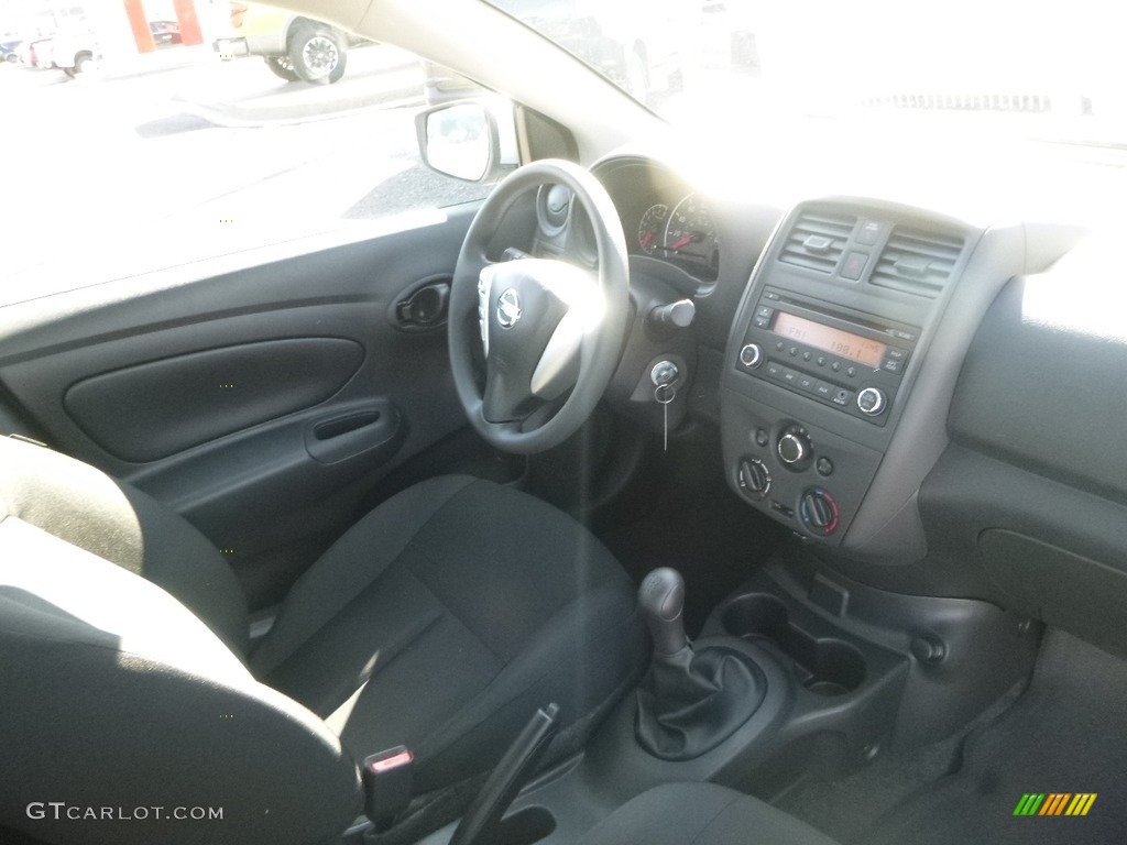 2018 Nissan Versa S 5 Speed Manual Transmission Photo #126726333