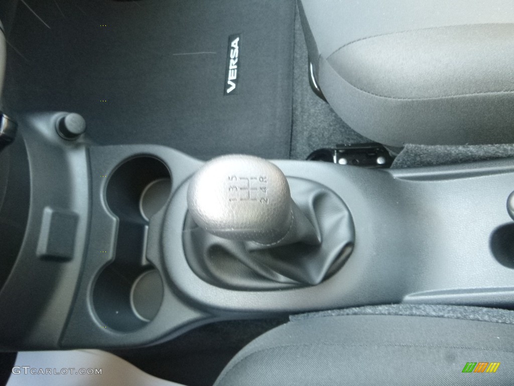 2018 Nissan Versa S Transmission Photos