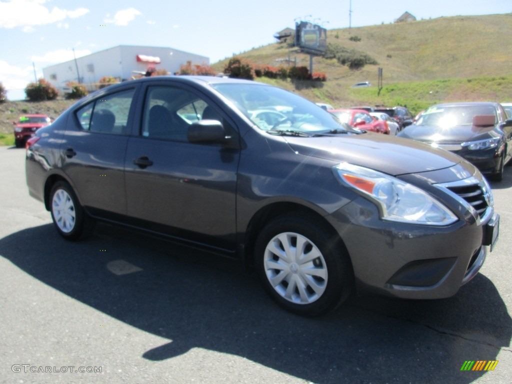 Amethyst Gray Nissan Versa