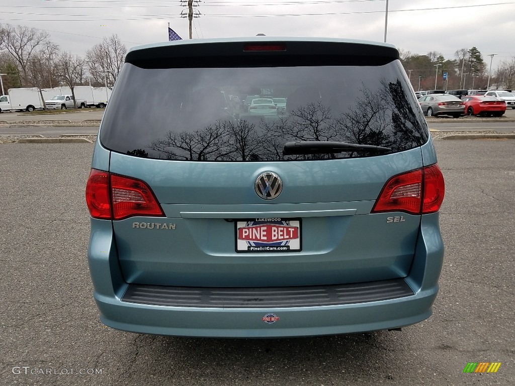 2009 Routan SEL - Antigua Blue Metallic / Aero Grey photo #6