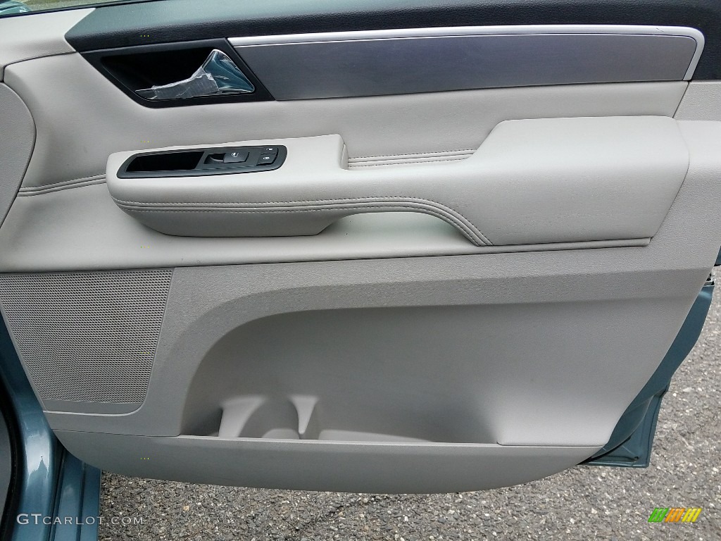 2009 Routan SEL - Antigua Blue Metallic / Aero Grey photo #10