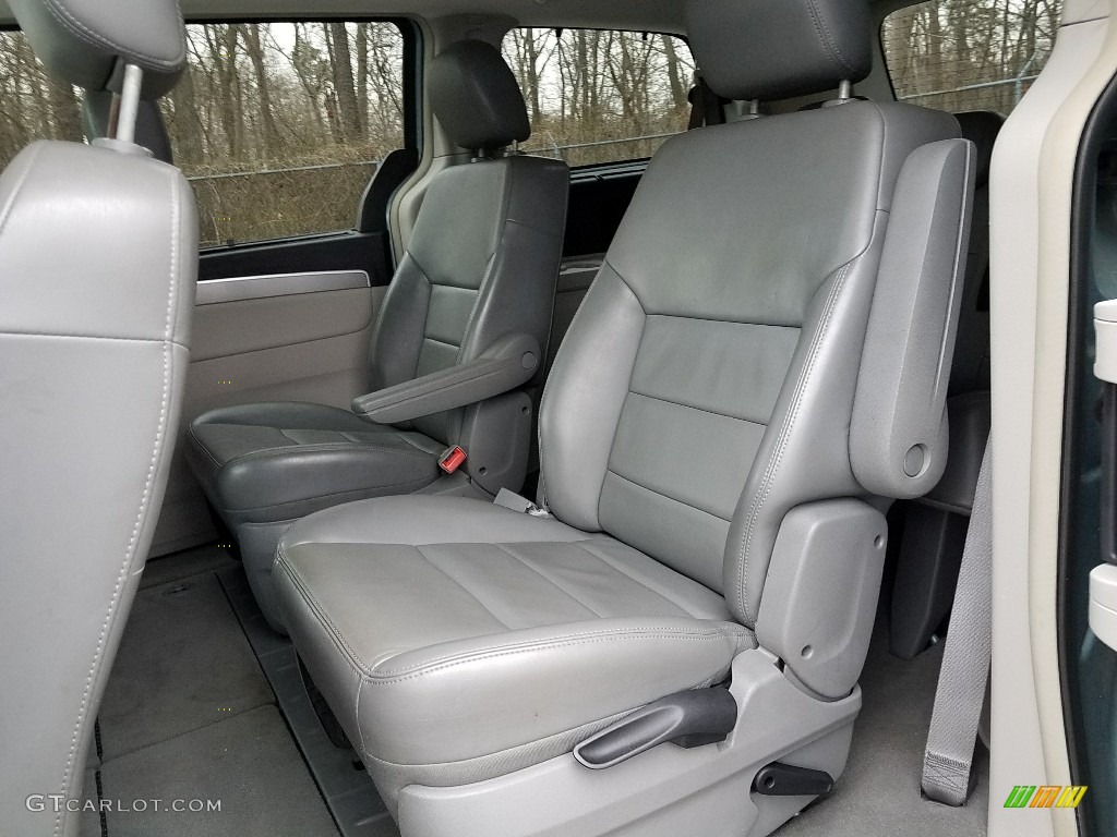2009 Routan SEL - Antigua Blue Metallic / Aero Grey photo #19