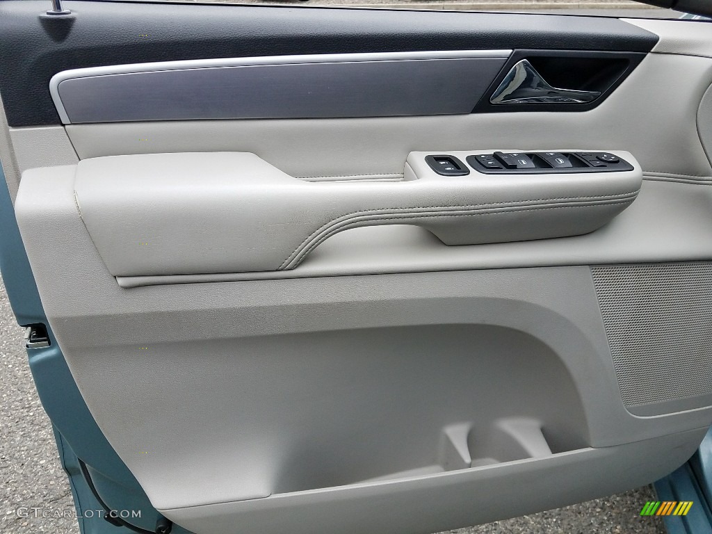 2009 Routan SEL - Antigua Blue Metallic / Aero Grey photo #25