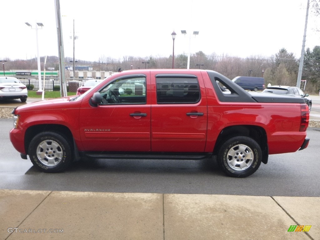 2010 Avalanche LS 4x4 - Victory Red / Ebony photo #6