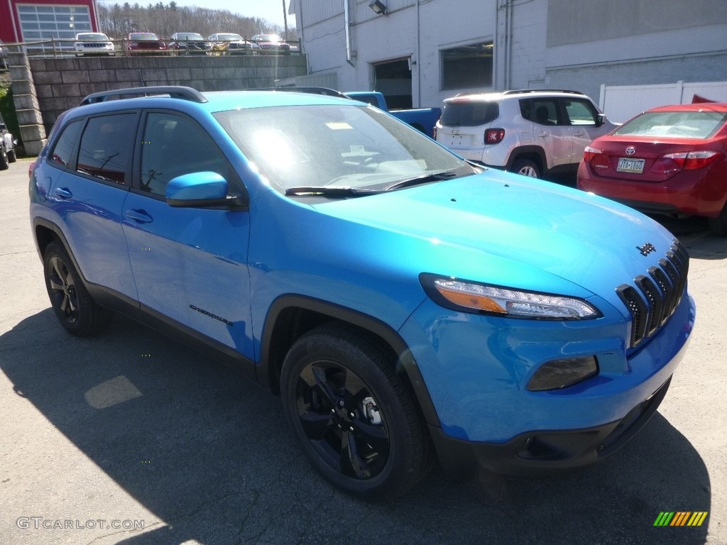 2018 Cherokee Latitude 4x4 - Hydro Blue Pearl / Black photo #7
