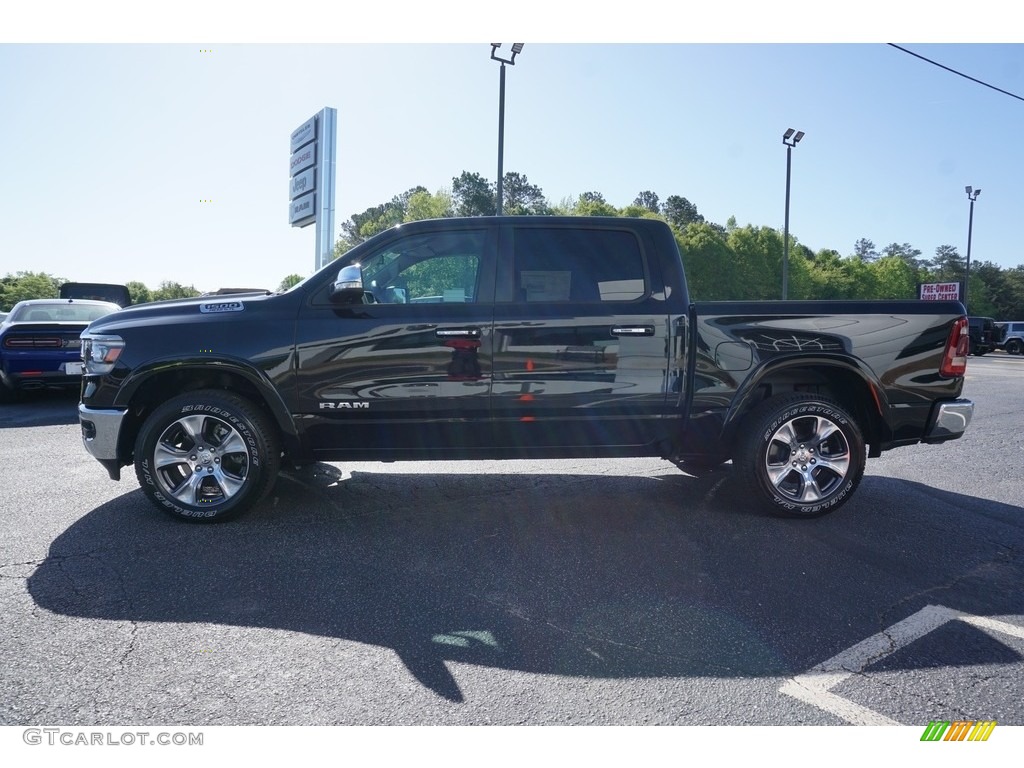 2019 1500 Laramie Crew Cab 4x4 - Diamond Black Crystal Pearl / Black photo #4