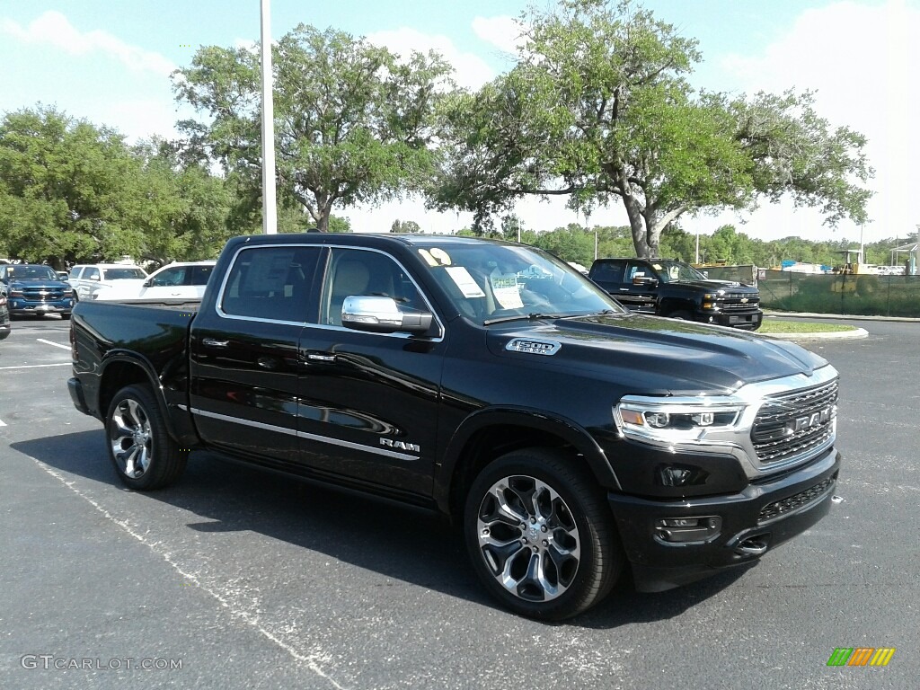 Diamond Black Crystal Pearl 2019 Ram 1500 Limited Crew Cab Exterior Photo #126754572