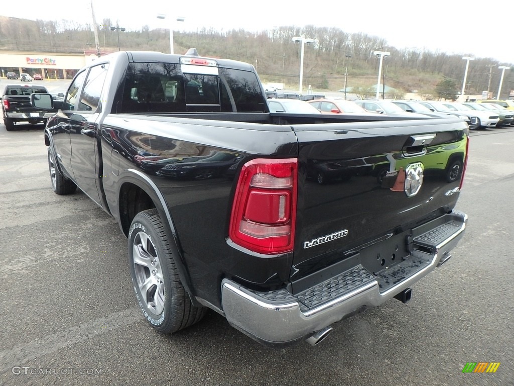 2019 1500 Laramie Crew Cab 4x4 - Diamond Black Crystal Pearl / Black photo #3