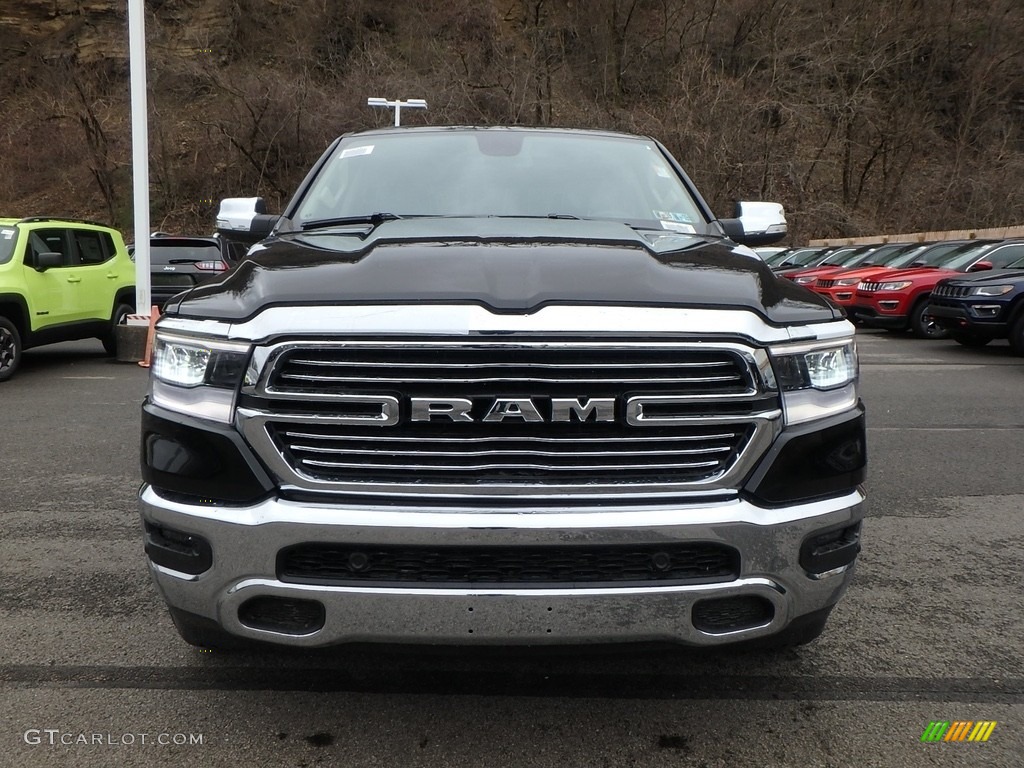 2019 1500 Laramie Crew Cab 4x4 - Diamond Black Crystal Pearl / Black photo #8