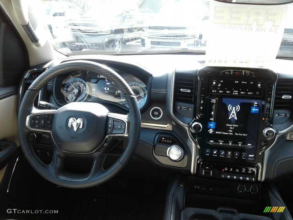2019 1500 Limited Crew Cab - Diamond Black Crystal Pearl / Indigo/Frost photo #13