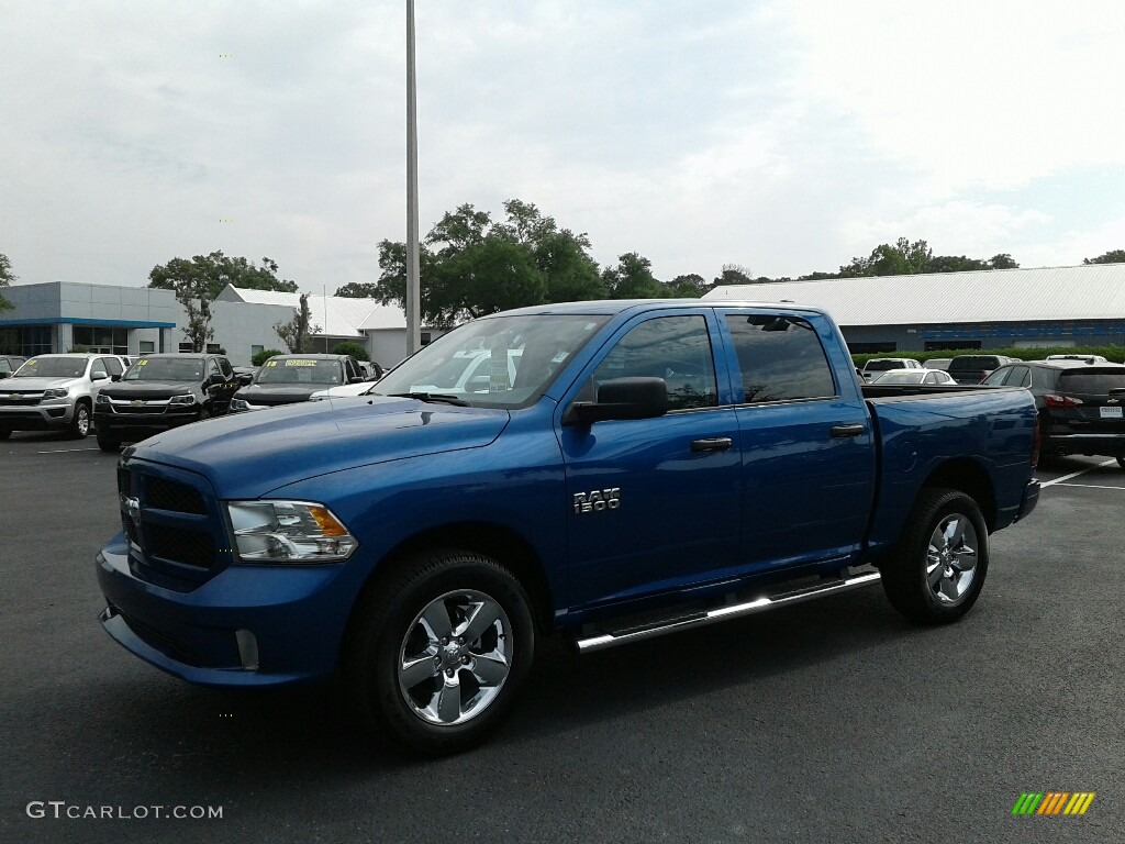 2018 1500 Express Crew Cab 4x4 - Blue Streak Pearl / Black/Diesel Gray photo #1