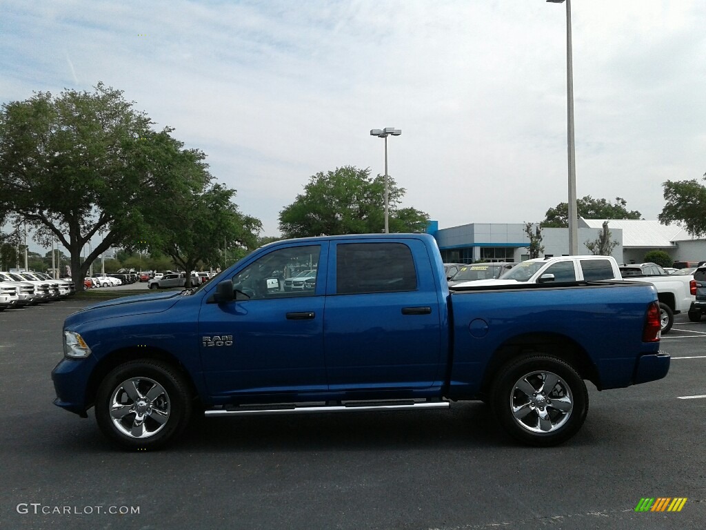2018 1500 Express Crew Cab 4x4 - Blue Streak Pearl / Black/Diesel Gray photo #2