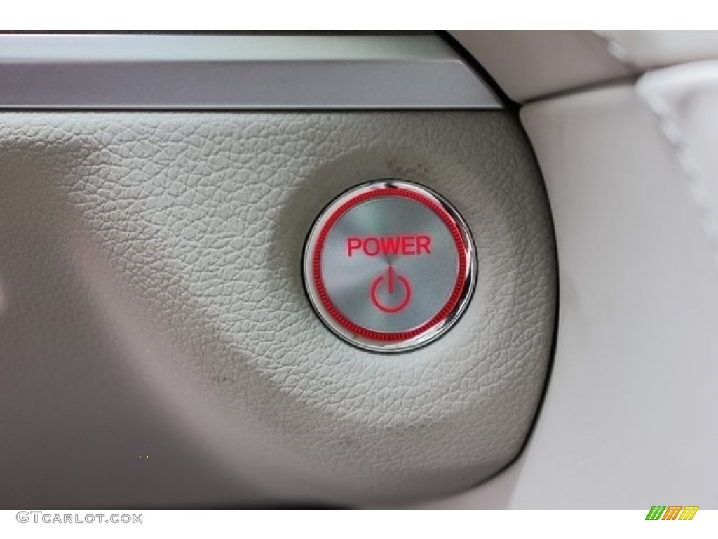 2018 Acura RLX Sport Hybrid SH-AWD Controls Photo #126765485
