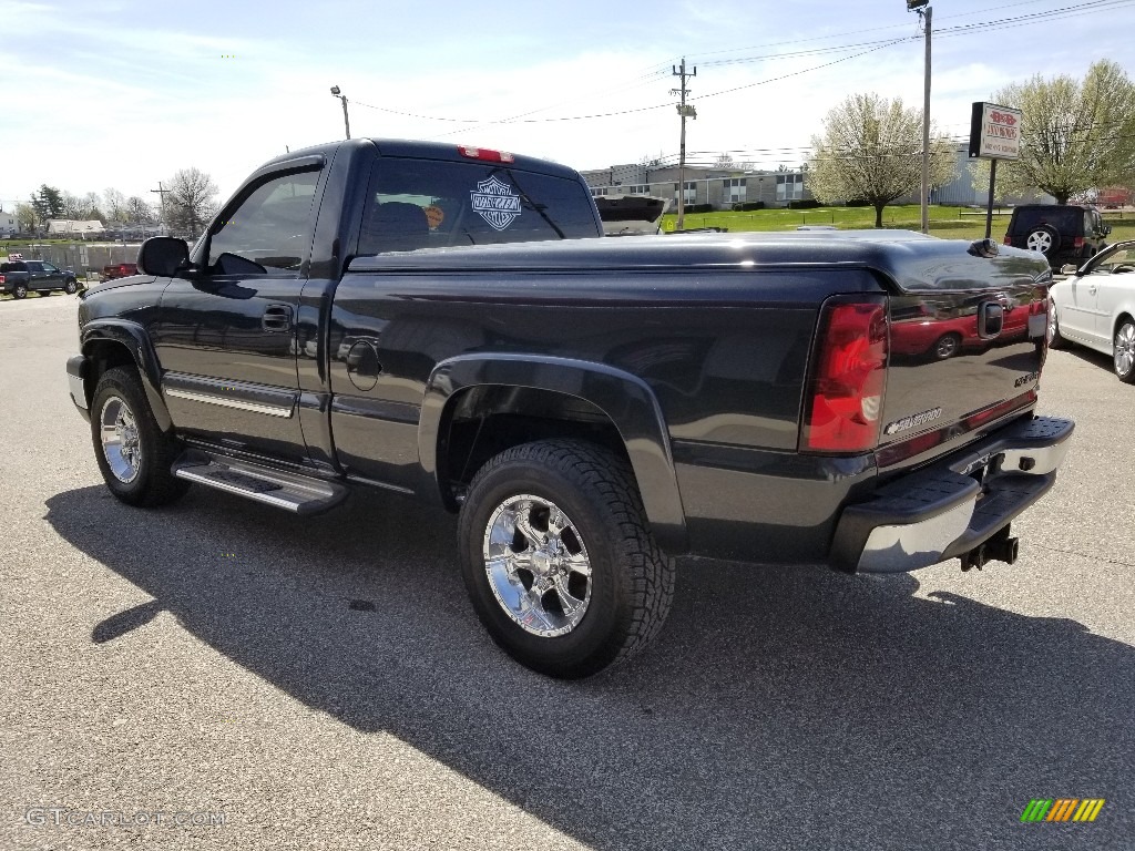 2004 Silverado 1500 LS Regular Cab 4x4 - Dark Gray Metallic / Dark Charcoal photo #4