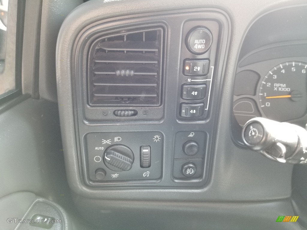 2004 Silverado 1500 LS Regular Cab 4x4 - Dark Gray Metallic / Dark Charcoal photo #21