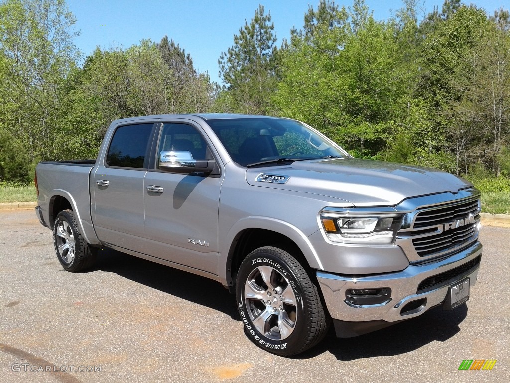 2019 1500 Laramie Crew Cab 4x4 - Billett Silver Metallic / Black photo #4