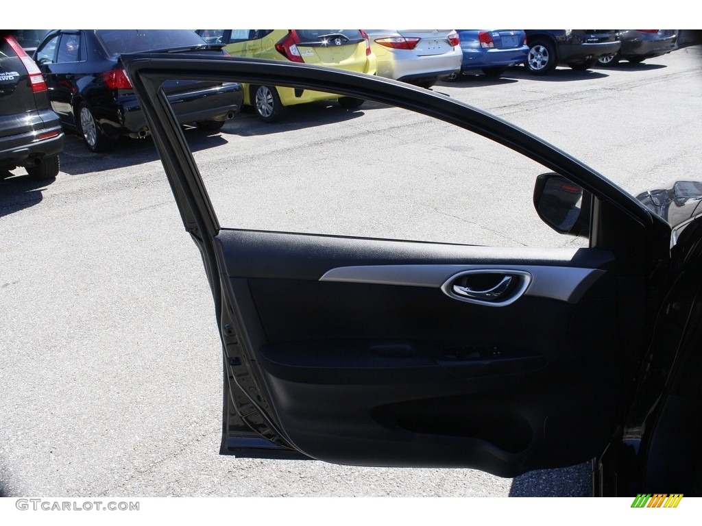 2014 Sentra S - Super Black / Charcoal photo #16