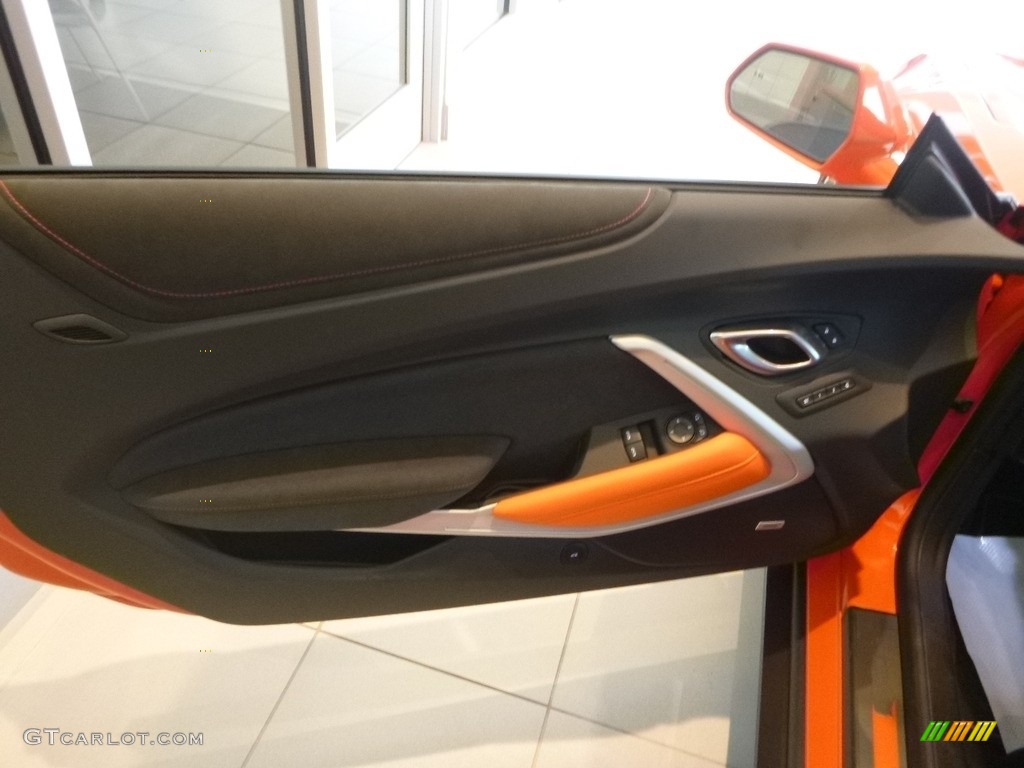 2018 Chevrolet Camaro SS Coupe Hot Wheels Package Jet Black/Orange Accents Door Panel Photo #126774986