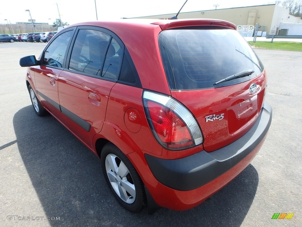2007 Rio Rio5 SX Hatchback - Tropical Red / Gray photo #2