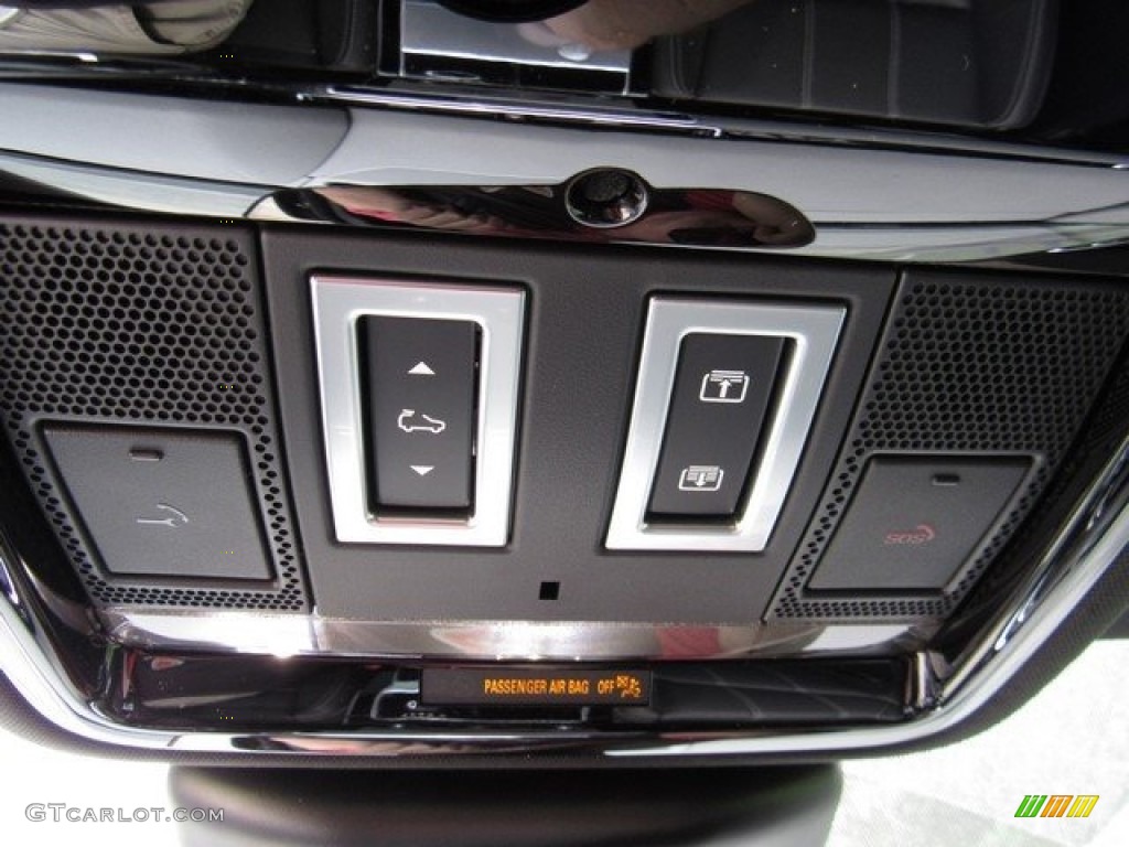 2018 Land Rover Range Rover Velar R Dynamic SE Controls Photo #126775619