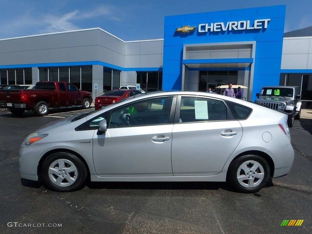 2010 Prius Hybrid IV - Classic Silver Metallic / Misty Gray photo #3