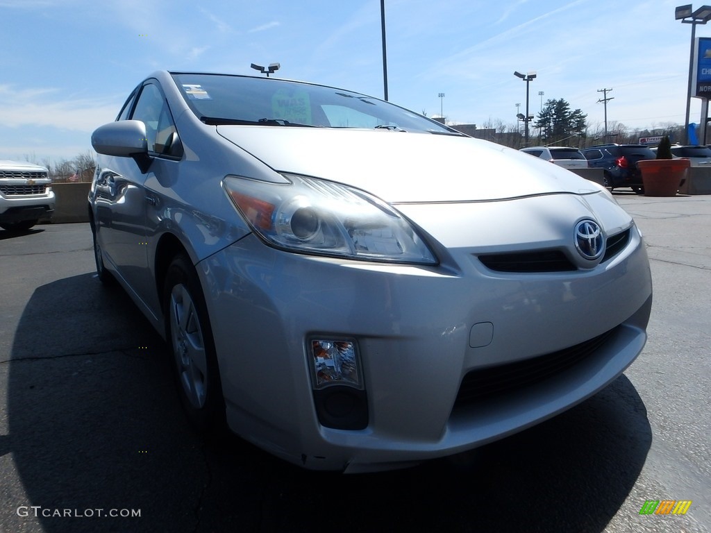 2010 Prius Hybrid IV - Classic Silver Metallic / Misty Gray photo #12
