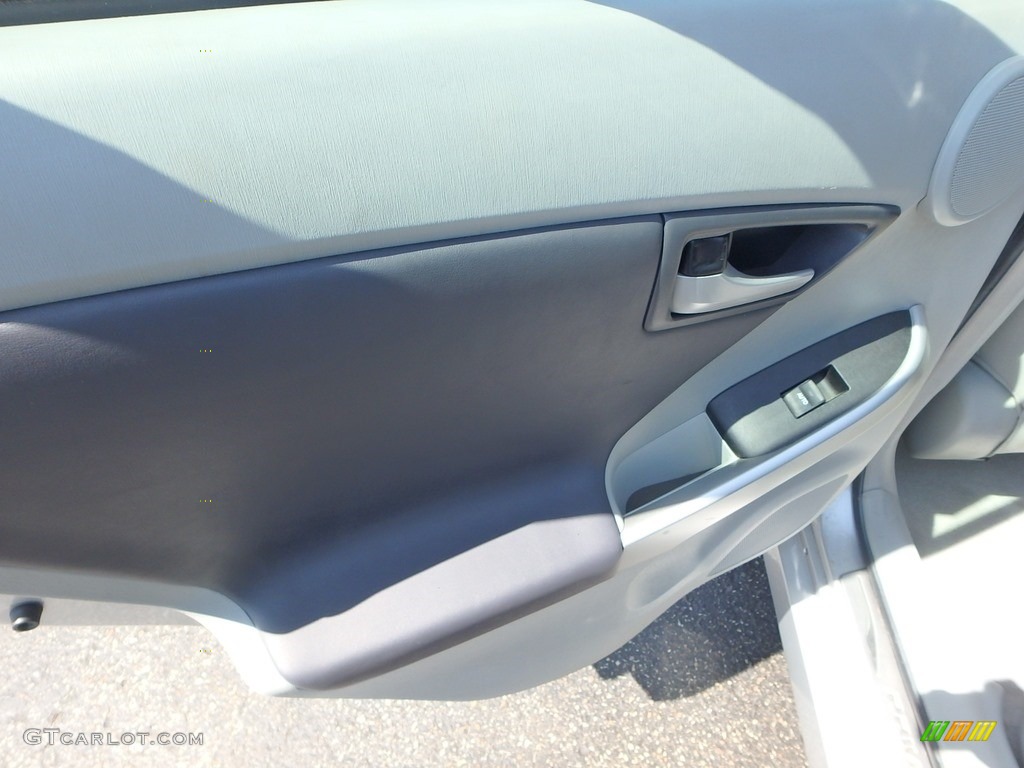 2010 Prius Hybrid IV - Classic Silver Metallic / Misty Gray photo #23