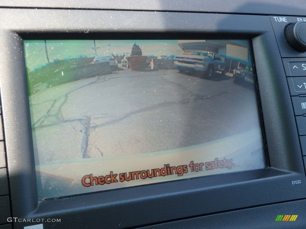 2010 Prius Hybrid IV - Classic Silver Metallic / Misty Gray photo #30