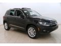 Deep Black Metallic 2013 Volkswagen Tiguan SE 4Motion