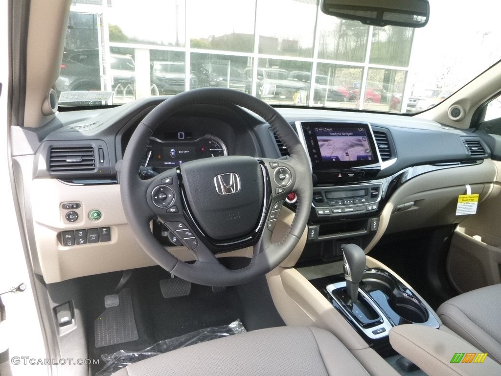 2018 Honda Ridgeline RTL-E AWD Beige Dashboard Photo #126780167