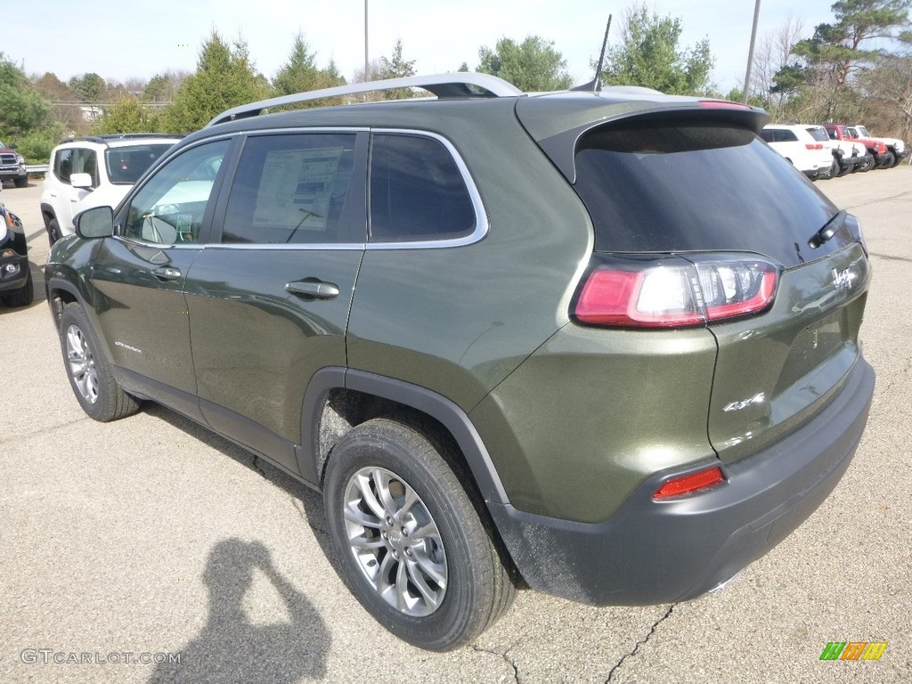 2019 Cherokee Latitude Plus 4x4 - Olive Green Pearl / Black photo #3