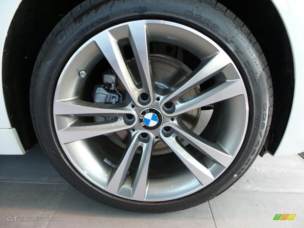 2018 3 Series 330i xDrive Sedan - Alpine White / Black photo #5