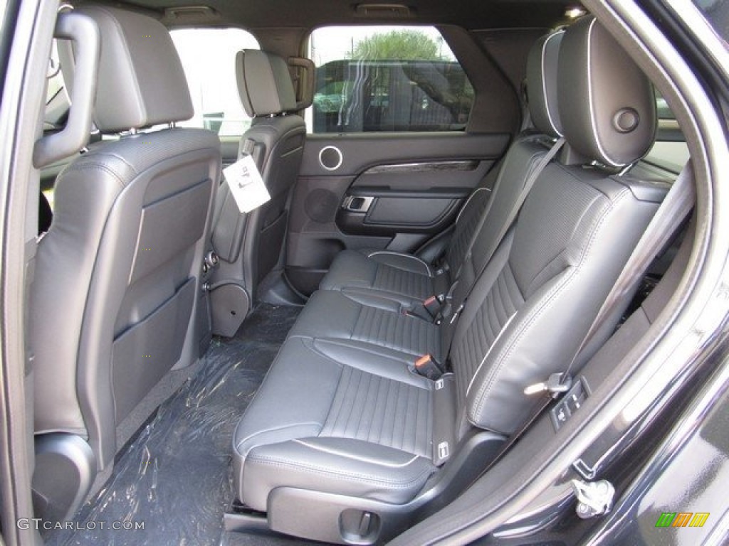 2018 Land Rover Discovery HSE Luxury Rear Seat Photo #126784152